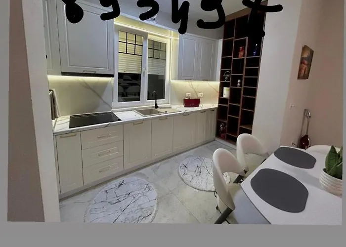 Cozy Apartamento Tirana