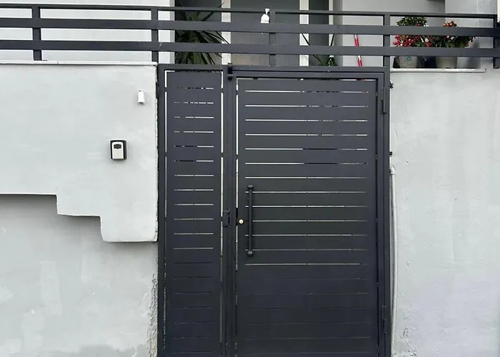 Cozy Apartamento Tirana